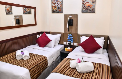 Male Hotel | Beehive Central