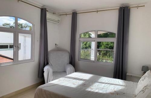 Roches Noires Apartamento | Beejan Mansions