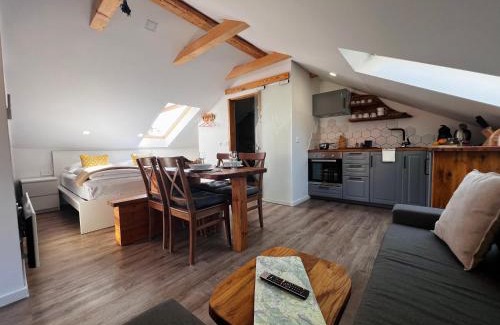 Trzic Apartamento | BeeWood apartment