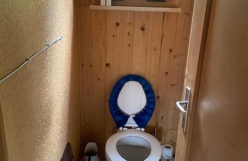Netstal Apartamento | Behagliches Chalet mit Kaminofen umgeben von Natur