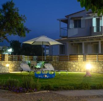 Kalamaki Casa | Behind The Waves