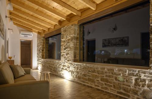 Kalamaki Casa | Behind The Waves