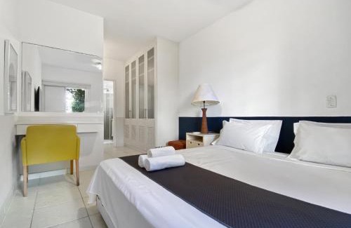 Morro do Maluf Apartamento | Beira mar - 3 Suítes - 1 quarto - AC - Serviço de Praia