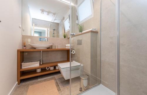 Mandre Casa | Bekina, stylish rooftop pool apartment