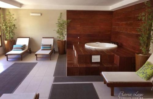 Itaipava Apartamento | Belíssimo Apartamento Centro de Itaipava All Suites