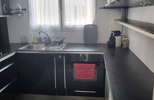 La Courneuve Apartamento | Bel Appartement à 2 pas de Paris, Stade de France, Aéroport Cdg, et Disney