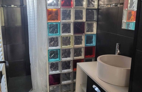 La Courneuve Apartamento | Bel Appartement à 2 pas de Paris, Stade de France, Aéroport Cdg, et Disney