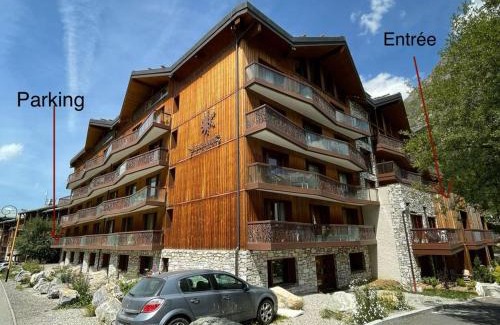 Le Cret Apartamento | Bel appartement 4 pièces avec terrasse et parking, à 350m du centre de Val d'Isère - FR-1-567-40