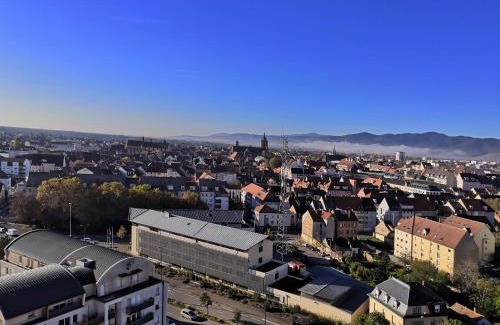 Quartier Saint-Leon Apartamento | Bel appartement avec vue splendide sur toute la ville de Colmar - Parking gratuit