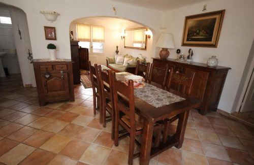 Portiragnes-Plage Apartamento | Bel Appartement climatisé de plain pied 80m de la mer grand séjour 2 chambres belle terrasse LXRM3