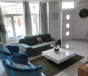 Ghlin Apartamento | Bel appartement confortable Mons