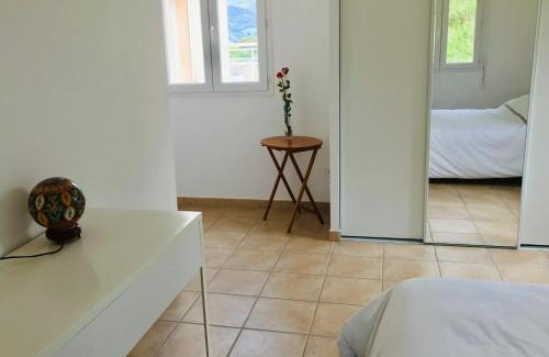 Peri Apartamento | Bel appartement dans villa à la campagne proche d’Ajaccio