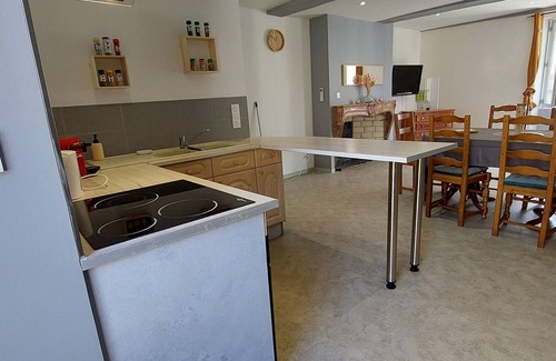 Mutigney Apartamento | Bel Appartement en Plein Centre du Village de Pesmes, Tout Équipé