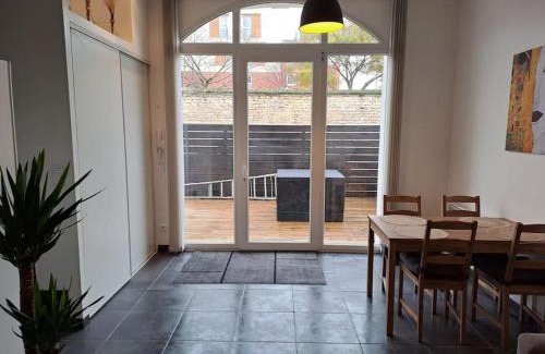 Maladiere Apartamento | Bel Appartement Grande Terrasse avec parking à Dijon