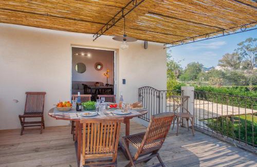Calvi Apartamento | Bel Appartement "Hortensia" avec grande terrasse 4 à 6 personnes