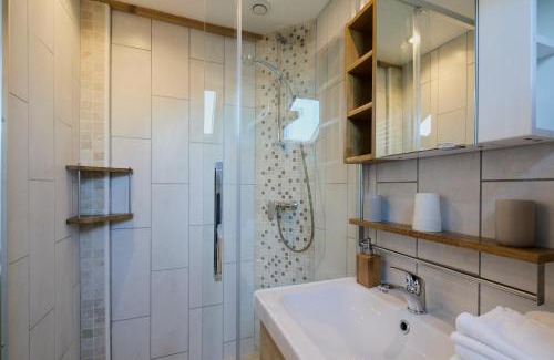 Saint-Donatien Apartamento | Bel appartement, mezzanine, calme, 2 coins bureaux - Home'ponopono
