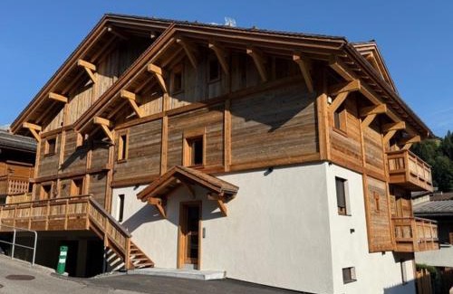 La Clusaz Apartamento | Bel appartement montagnard 3 chambres pour 6 avec parking au centre de La Clusaz - FR-1-459-245