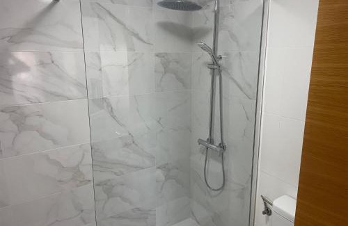 Los Martínez Apartamento | BEL APPARTEMENT REZ De CHAUSSEE AVEC DOUBLE TERRASSE FACE AU LAC ET AU GOLF