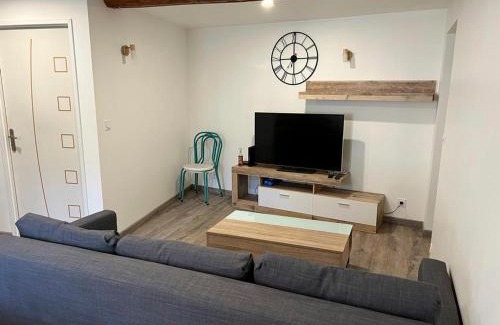 Pelussin Apartamento | Bel appartement T3 proximité centre et commerces