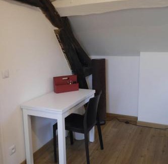 Nogent-l'Artaud Apartamento | Bel F2 Nogent Gare sur place