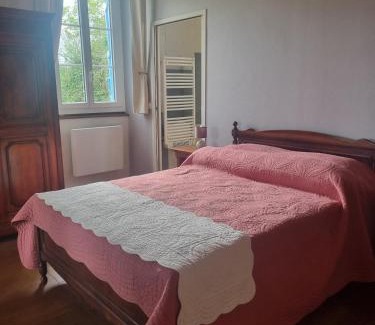 Moncayolle-Larrory-Mendibieu Apartamento | Bel appartement avec jardin entre mer et montagne