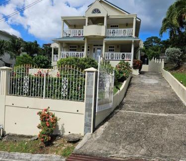 Rodney Bay Casa | Bel Rev Studio