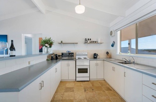 Nangkita Casa | Beladura-35 Goolwa Channel Drive, Hindmarsh Island