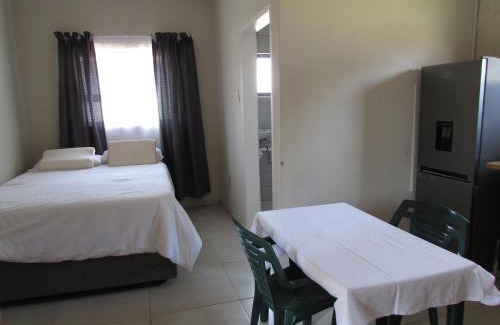 Bela-Bela Apartamento | Belavilla Resort Villa-10 Warmbath
