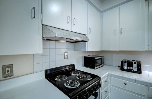 Greater Belhaven Apartamento | Belhaven Apartment Across the Street From Baptist Hospital