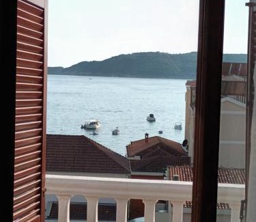 Rafajlovici Apartamento | Beli angel