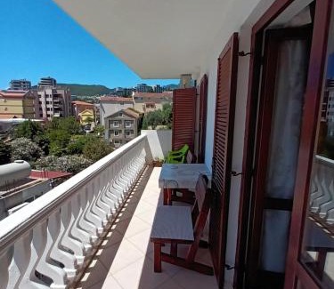 Rafajlovici Apartamento | Beli angel