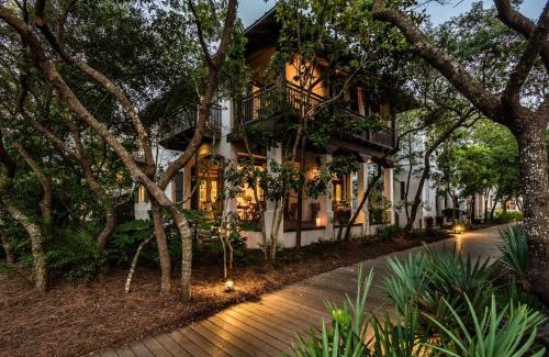 Rosemary Beach Casa | Belize Cottage