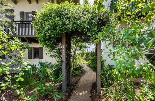 Rosemary Beach Casa | Belize Cottage