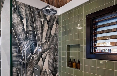San Pedro Hotel | Belize Spa Resort! Comfortable Bungalow, Pool! Near North Ambergris Caye Beach!