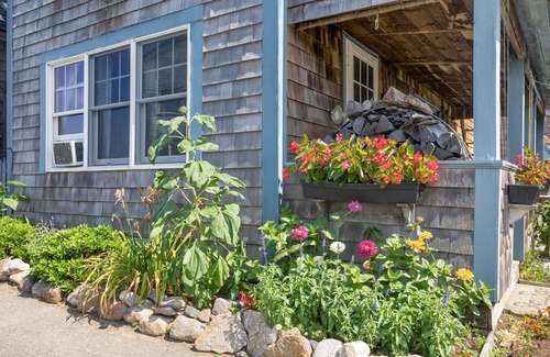 Rockport Casa | Bell Buoy