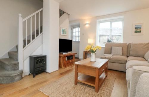 Chysauster Casa | Bell Cottage