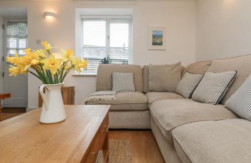 Chysauster Casa | Bell Cottage