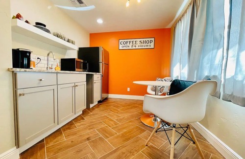 Fredericksburg Cabaña | Bell Haus-Private Hot Tub, 1/1, 100 yds to Main St