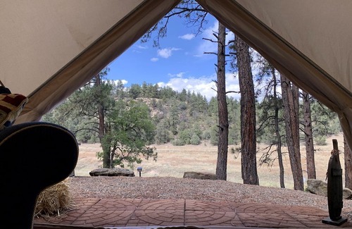 Boncarbo Alquiler De RV | Bell Tent for Four for Dreamy Glamping Escapes in Colorado