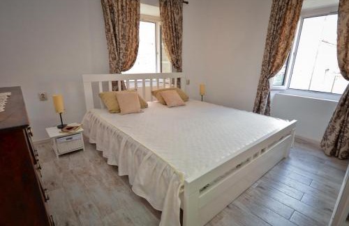 Old Town Apartamento | Bell Tower Apartment