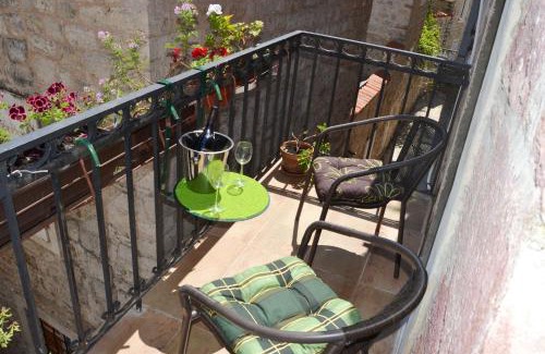 Old Town Apartamento | Bell Tower Apartment