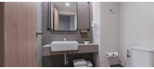 Bang Phlat Hotel | Bella B Hotel