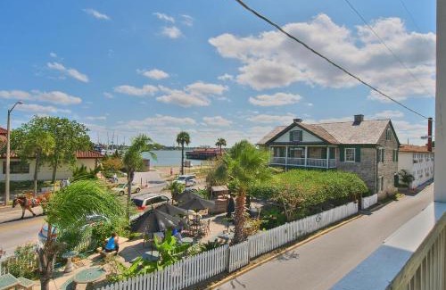 Old Town Hotel | Bella Bay Inn