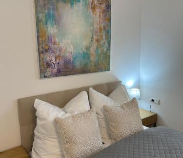 Ludwigsburg Apartamento | bella casa - Business&Family, 100m zum Konzerteingang Schloß, Parkplatz, SmartTV, Netflix, Waschmaschine, 24h Checkin, 36qm, AP 12