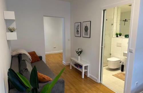 Ludwigsburg Apartamento | bella casa - Business&Family, 100m zum Konzerteingang Schloß, Parkplatz, SmartTV, Netflix, Waschmaschine, 24h Checkin, 36qm, AP 12