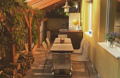 Balatonszarszo Casa | Bella Garden