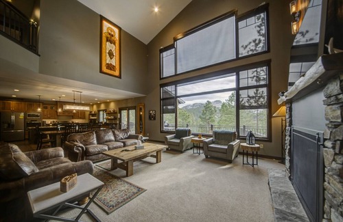 Deadwood Cabina | Bella Luna- 5 Bedroom with Hottub, Deadwood