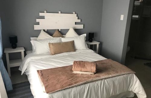 Walvis Bay Cama Y Desayuno | Bella Luna Bed and Breakfast