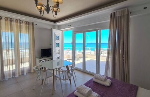 Kalamaki Casa | Bella Mare Luxury Apartments