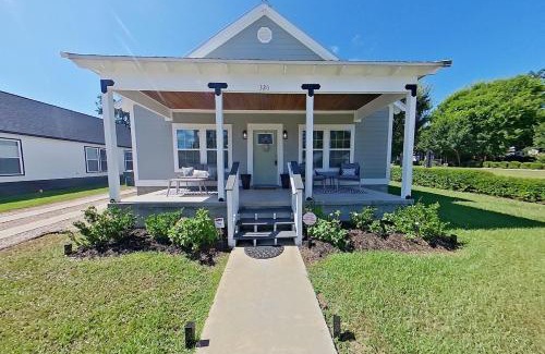 Thomasville Casa | Bella's Charming Cottage